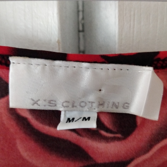 Rose print bodycon dress, size M - Picture 2 of 5